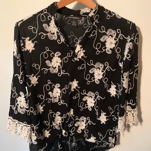 Lauren Michelle Blouse